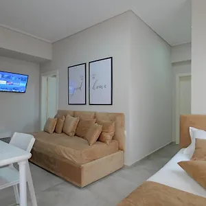Ladi Guest House Sarandë